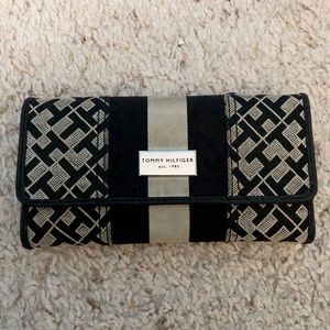 Tommy Hilfiger Wallet